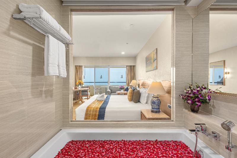 Royal Cliff Beach Hotel - Oda
