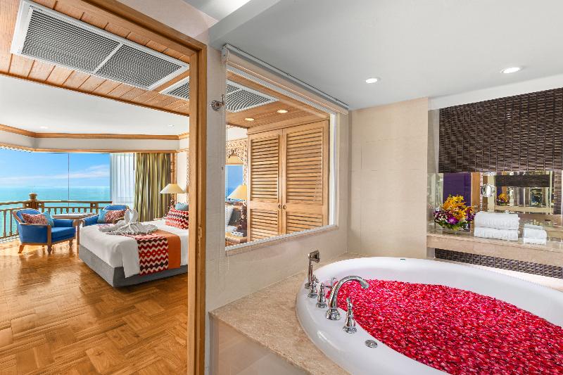 Royal Cliff Beach Hotel - Oda
