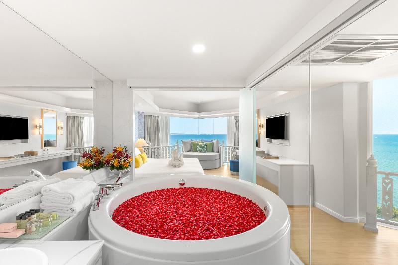 Royal Cliff Beach Hotel - Oda