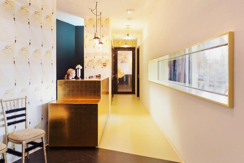 Design Hotel Modez - Lobi