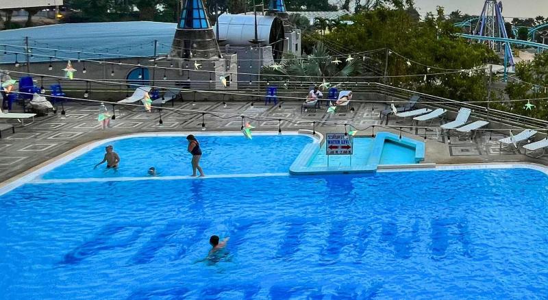 Pattaya Park Beach Resort - Havuz