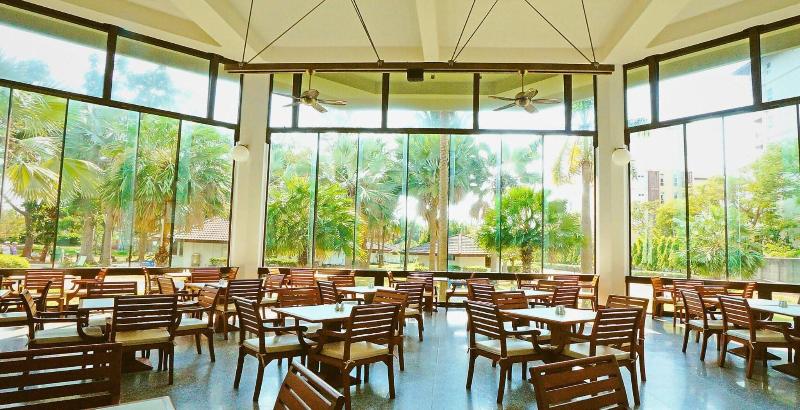 Pattaya Park Beach Resort - Restoran