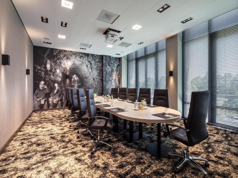 Van der Valk Hotel Heerlen - Genel