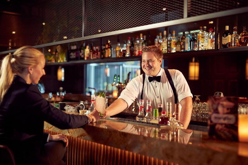 Van Der Valk Hotel Leeuwarden - Bar