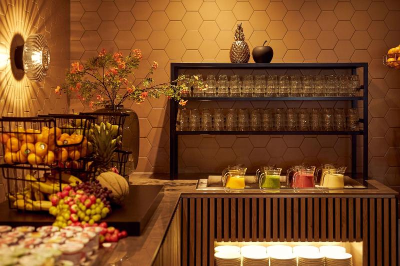 Van der Valk Hotel Groningen - Zuidbroek A7 - Restoran