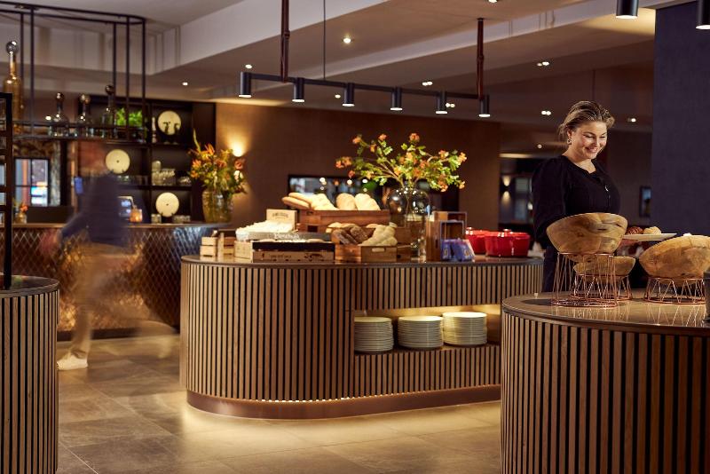 Van der Valk Hotel Groningen - Zuidbroek A7 - Restoran