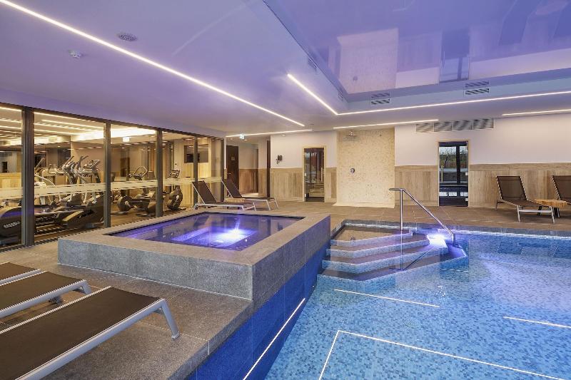 Van der Valk Hotel Breda Princeville - Havuz