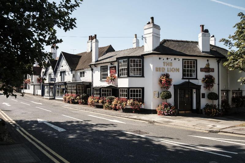 Red Lion - Genel