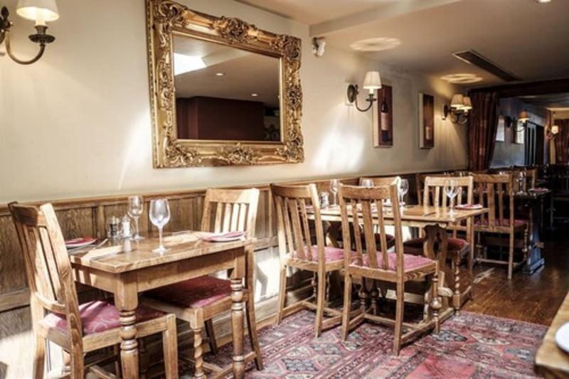 Red Lion - Restoran