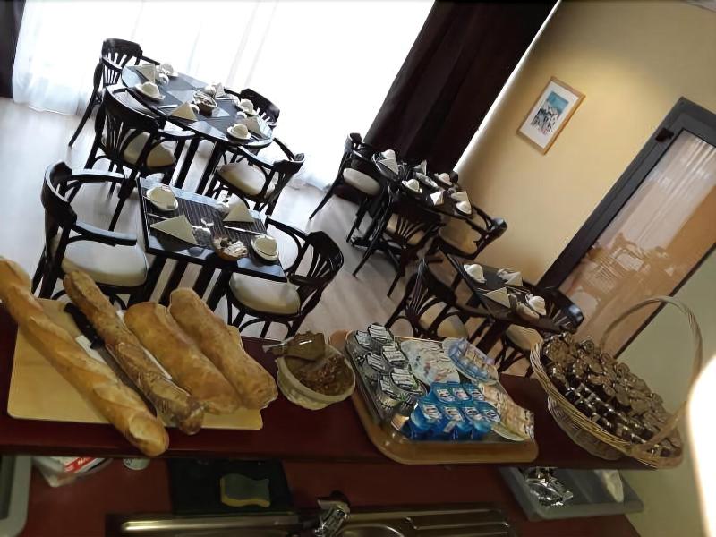 Les Hotels Dorele - Restoran