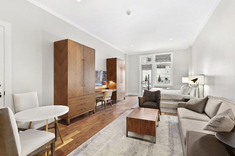 The Vanderbilt Hotel Suites - Oda