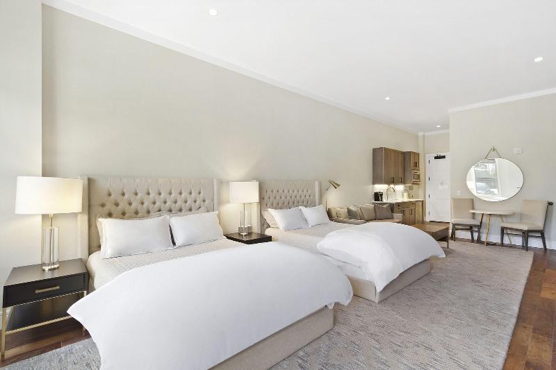 The Vanderbilt Hotel Suites - Oda