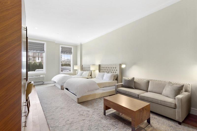 The Vanderbilt Hotel Suites - Oda