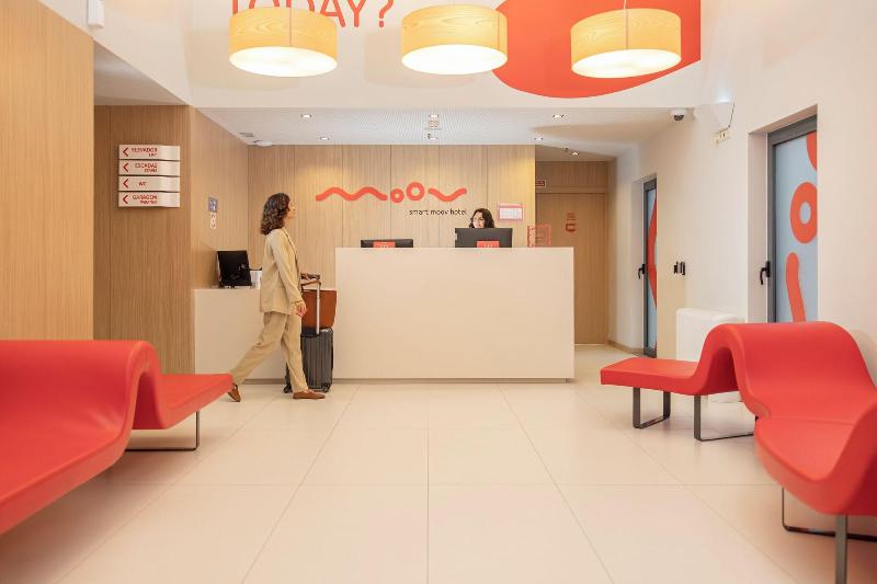 Moov Hotel Porto Norte - Lobi