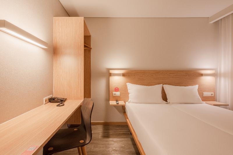 Moov Hotel Porto Norte - Oda