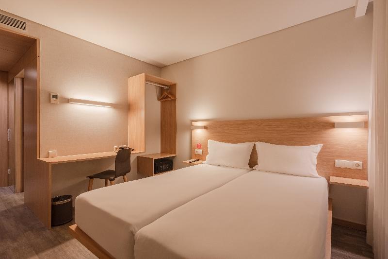 Moov Hotel Porto Norte - Oda
