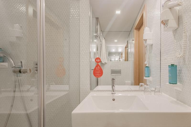 Moov Hotel Porto Norte - Oda