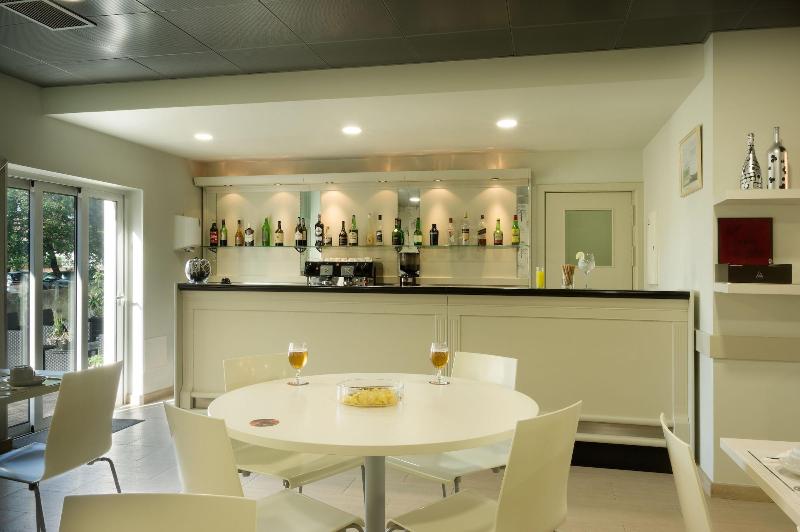 Cova Da Iria - Bar