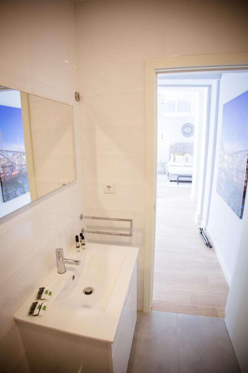 Porto Views & Wines by Porto City Hosts - Oda