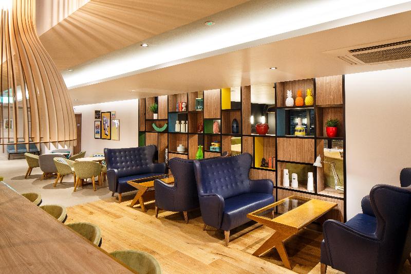 Holiday Inn Brentwood - Bar