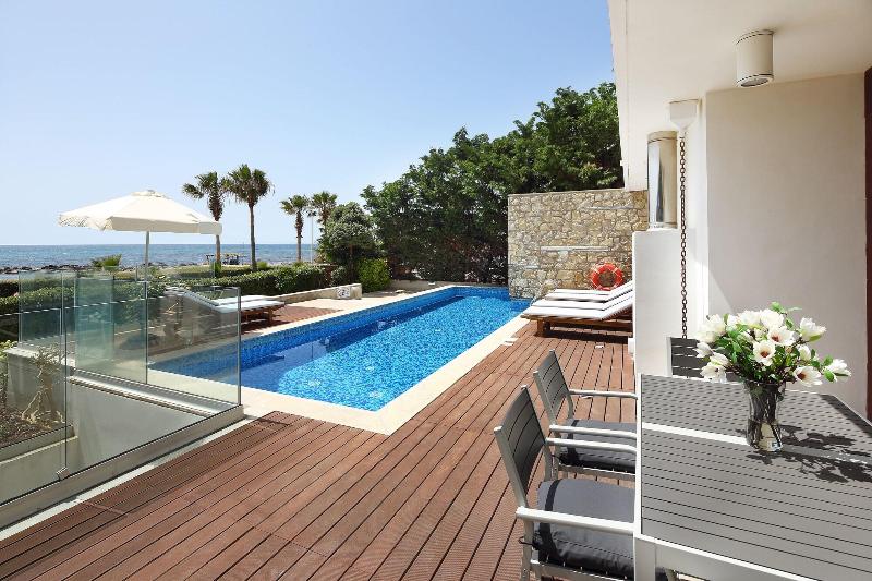 Paradise Cove Luxurious Beach Villas - Aktivite
