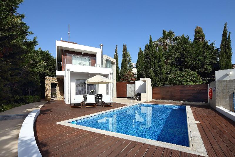 Paradise Cove Luxurious Beach Villas - Genel