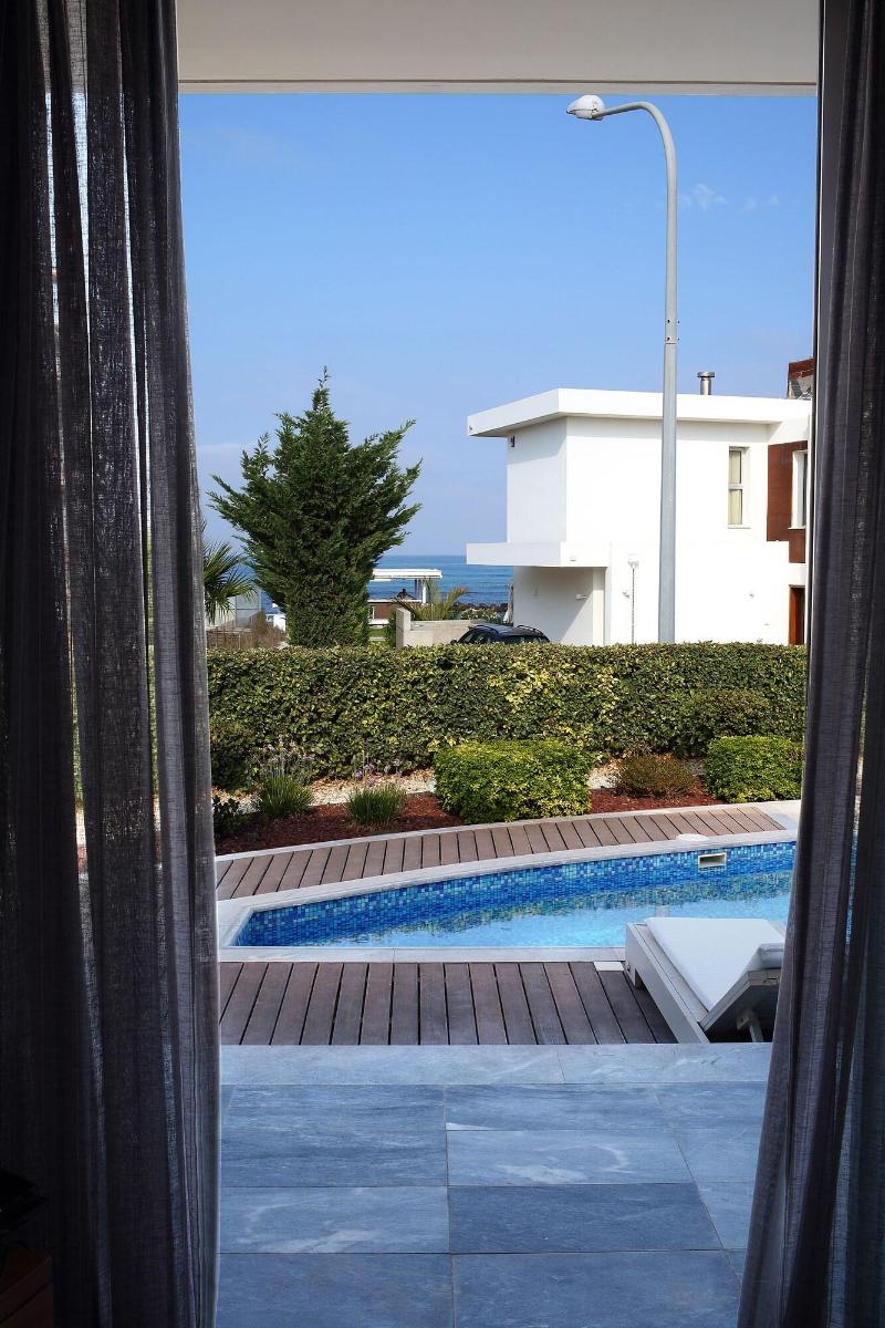 Paradise Cove Luxurious Beach Villas - Oda