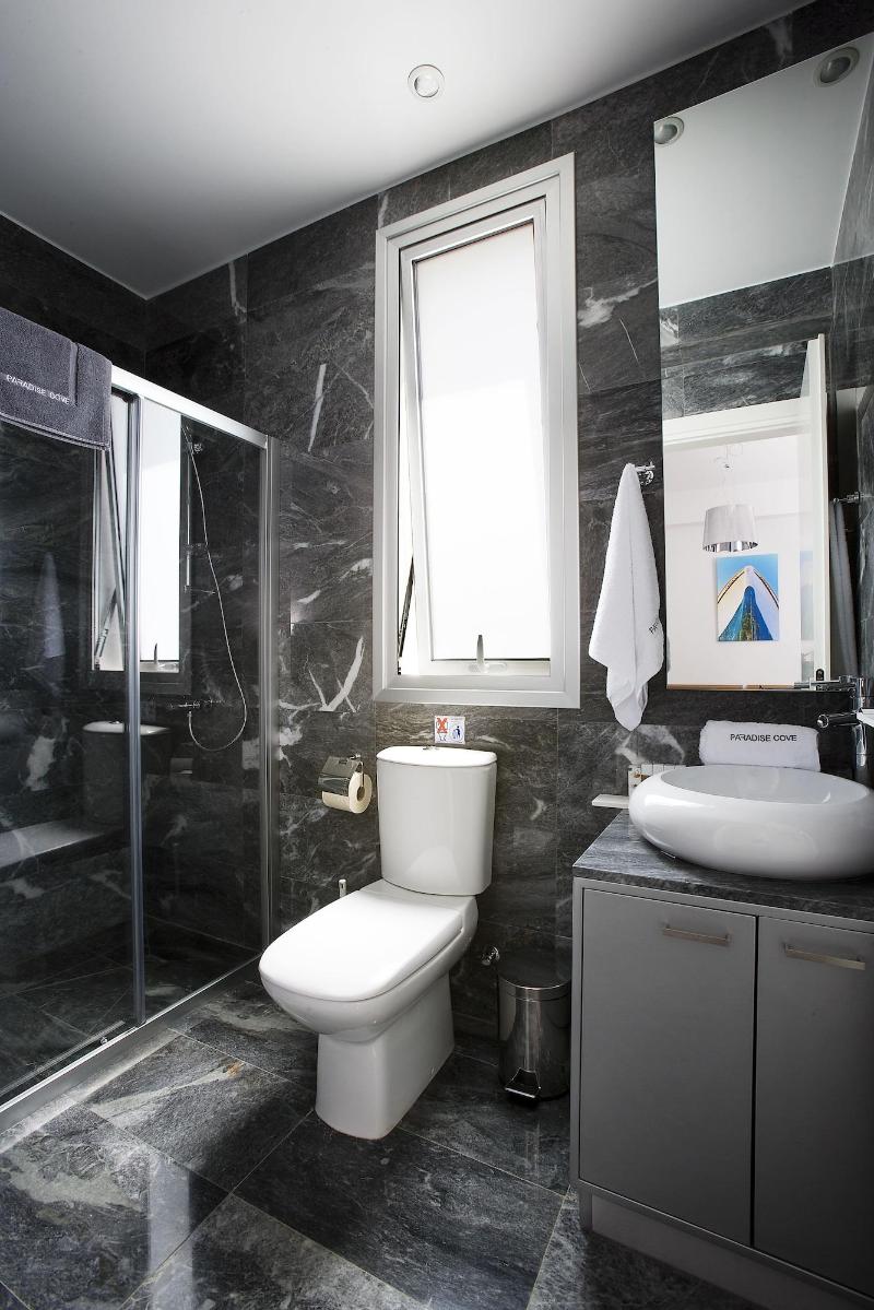 Paradise Cove Luxurious Beach Villas - Oda