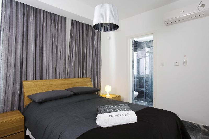 Paradise Cove Luxurious Beach Villas - Oda