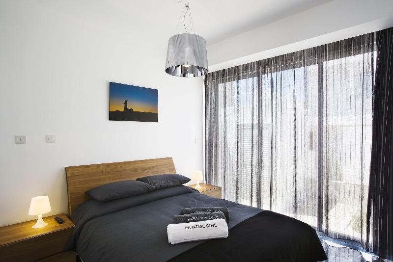 Paradise Cove Luxurious Beach Villas - Oda