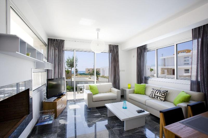 Paradise Cove Luxurious Beach Villas - Oda