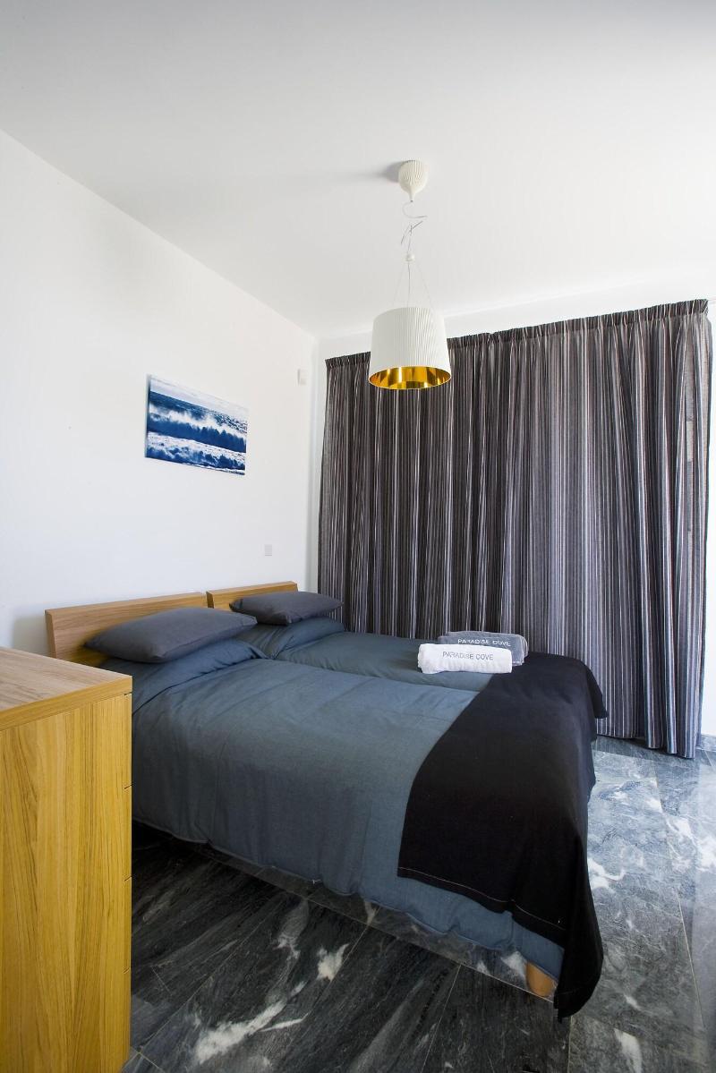 Paradise Cove Luxurious Beach Villas - Oda