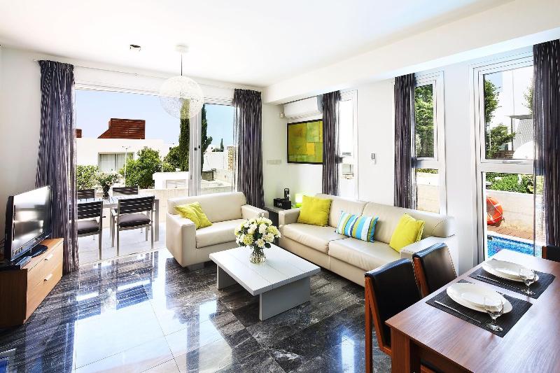 Paradise Cove Luxurious Beach Villas - Oda