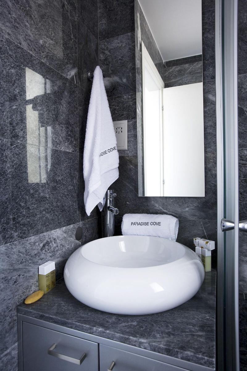 Paradise Cove Luxurious Beach Villas - Oda