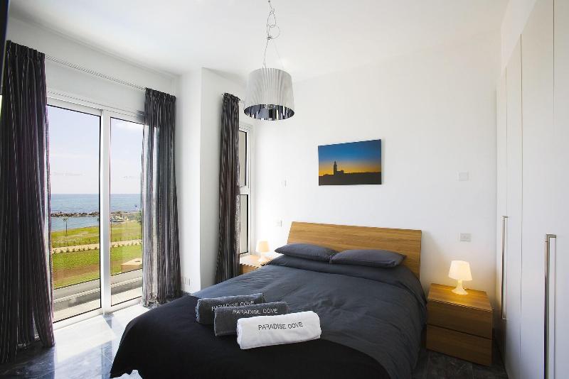 Paradise Cove Luxurious Beach Villas - Oda