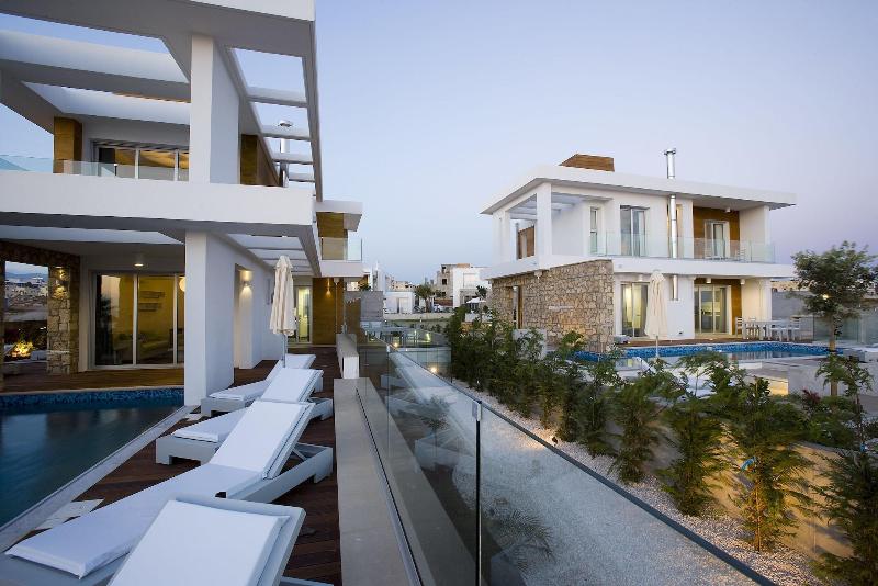 Paradise Cove Luxurious Beach Villas - Oda