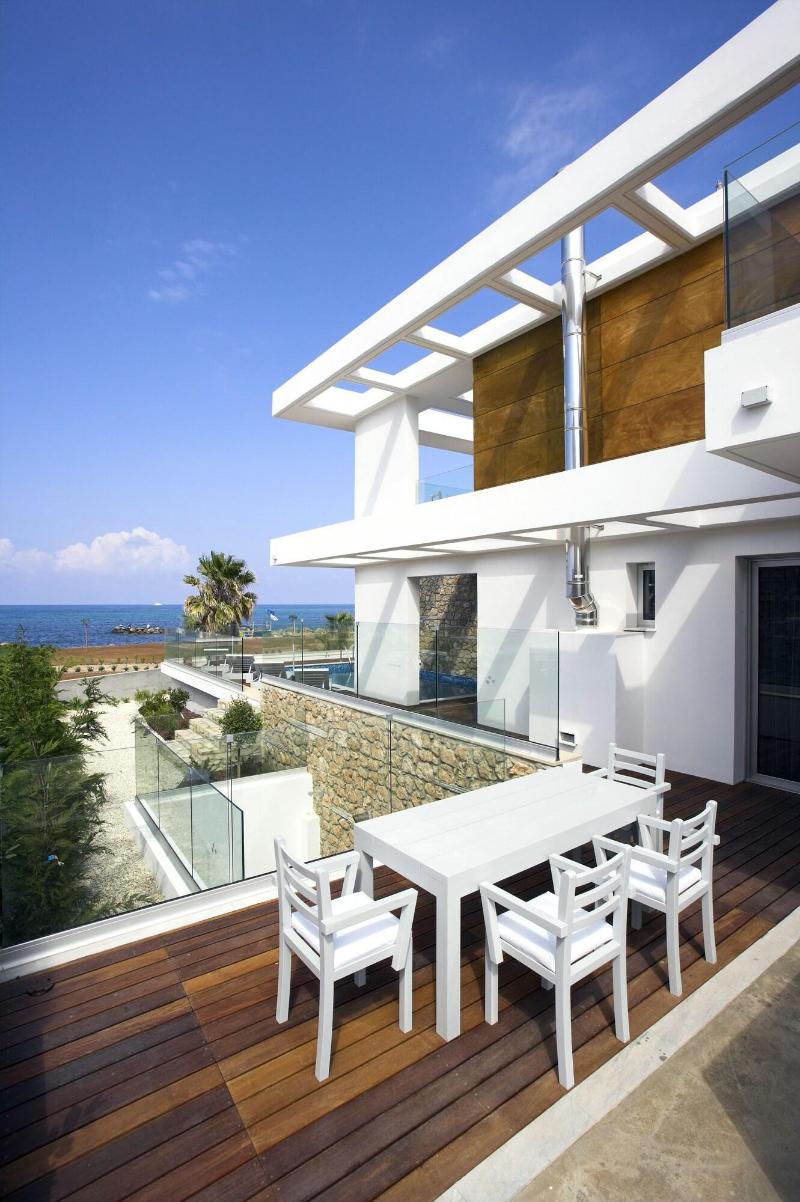 Paradise Cove Luxurious Beach Villas - Oda