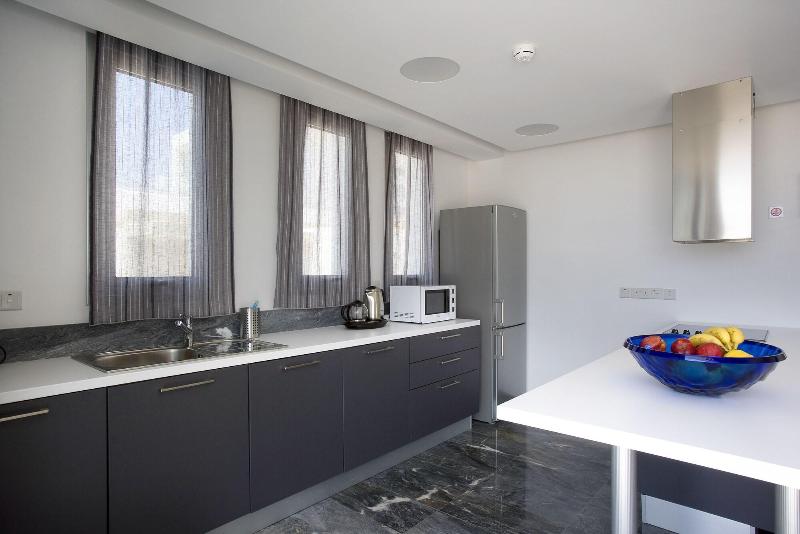 Paradise Cove Luxurious Beach Villas - Oda