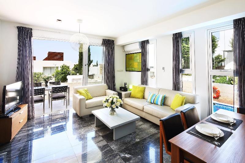 Paradise Cove Luxurious Beach Villas - Oda