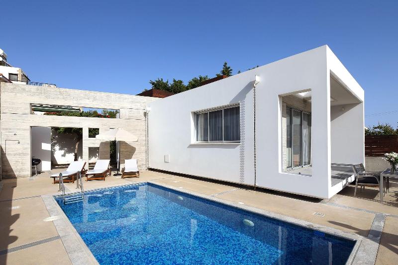 Paradise Cove Luxurious Beach Villas - Oda
