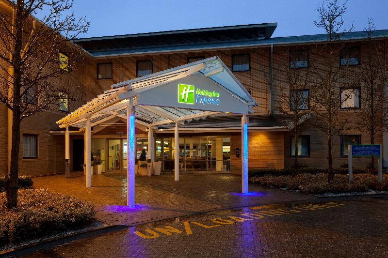 Holiday Inn Express Milton Keynes - Genel
