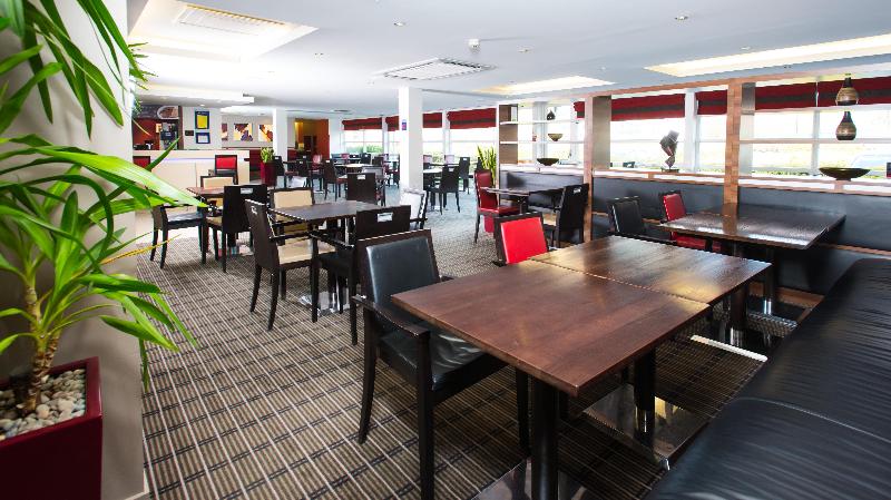 Holiday Inn Express Milton Keynes - Restoran