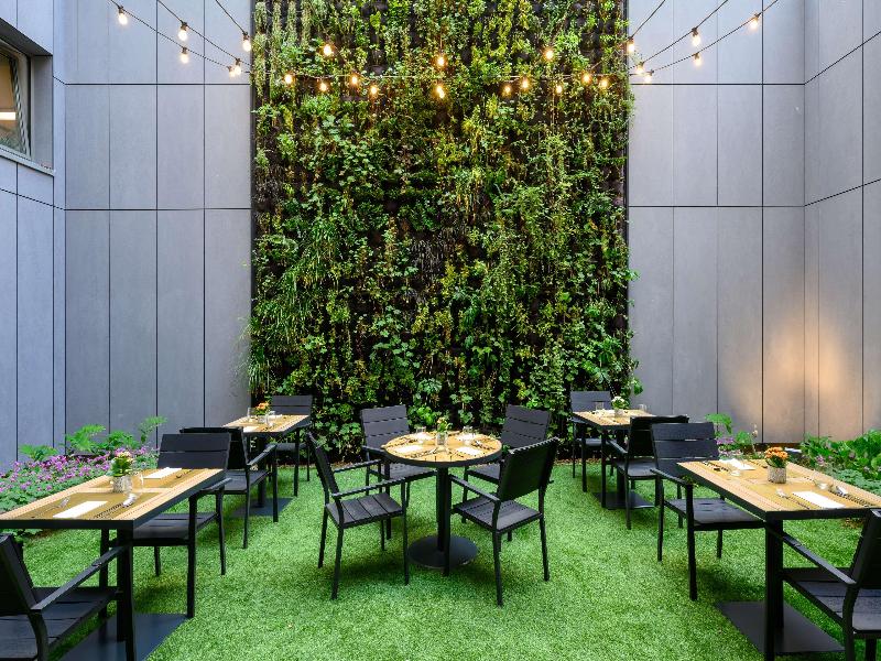 Hilton Garden Inn Budapest City Centre - Teras