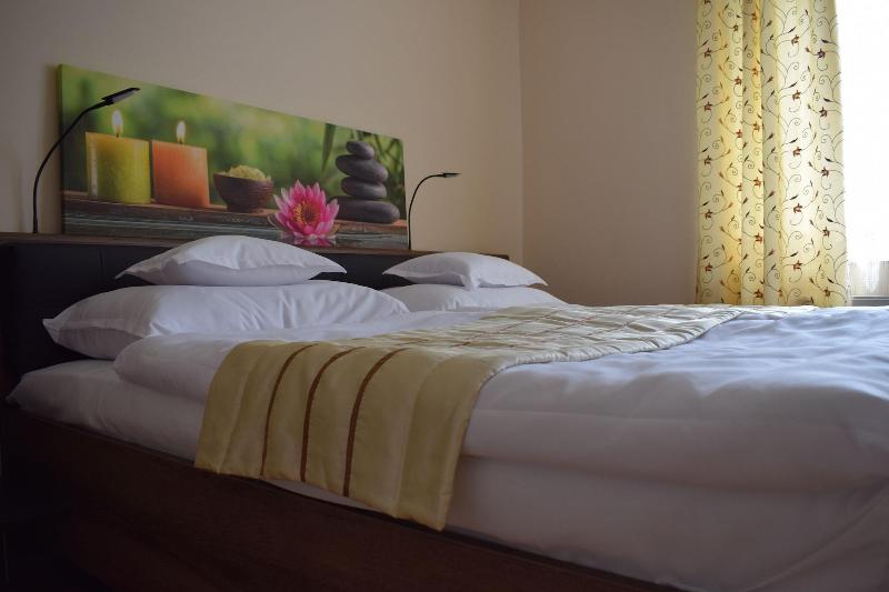 Aparthotel Orient - Genel