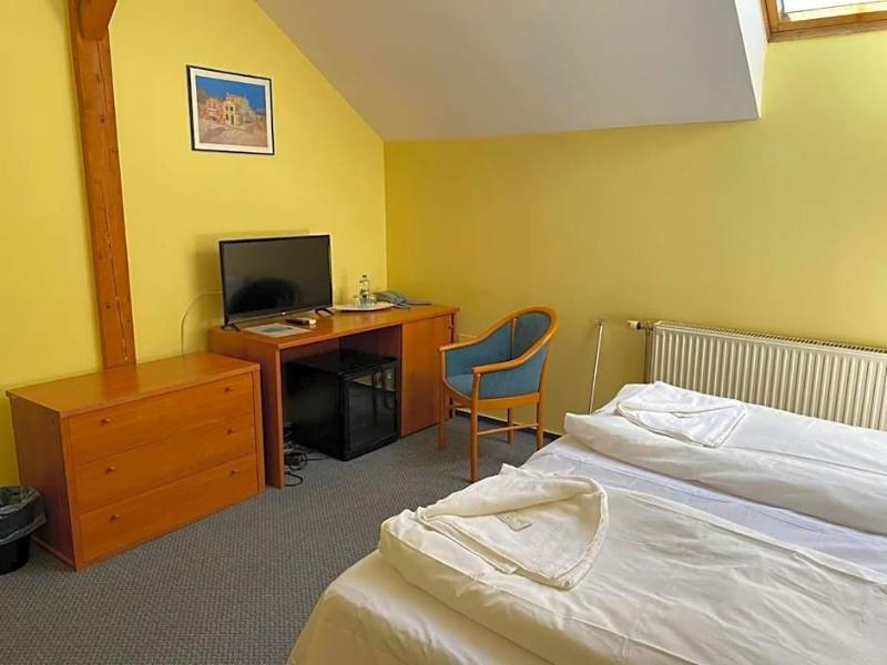 Tisza Alfa Hotel - Genel