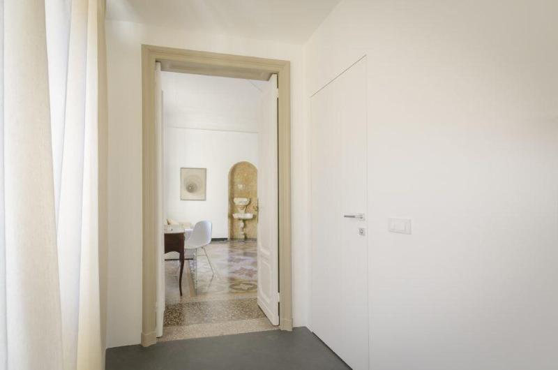 Genova46 Suites & Rooms - Lobi