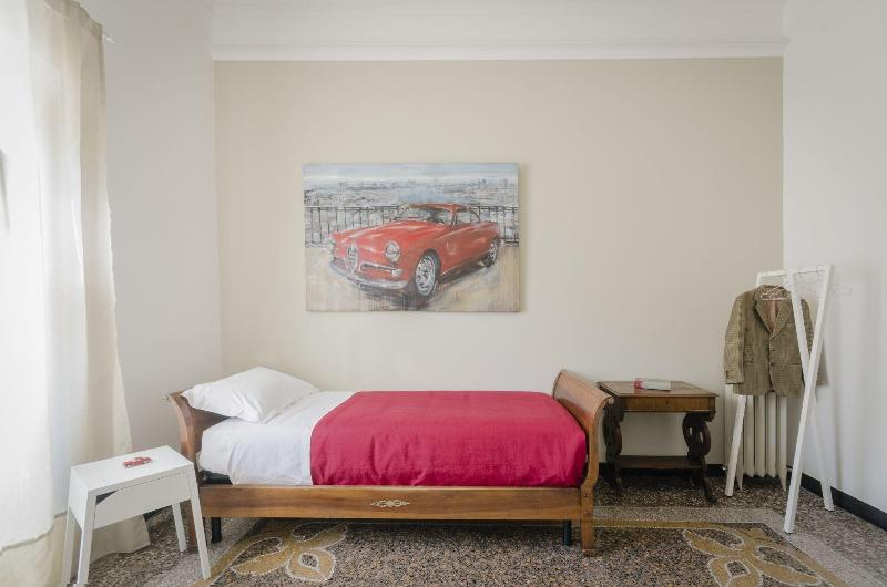 Genova46 Suites & Rooms - Oda