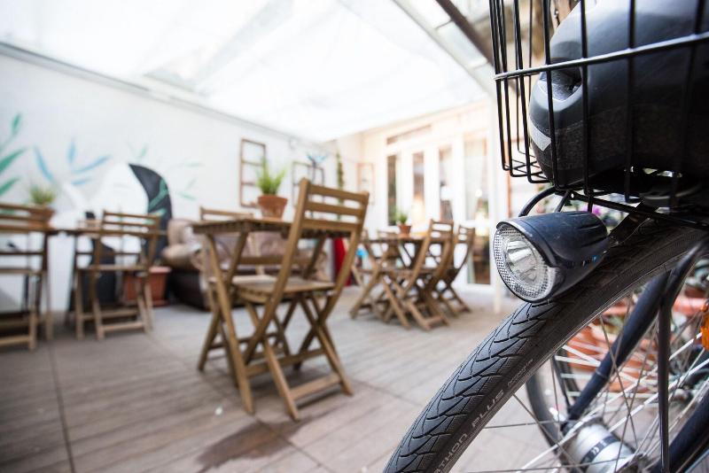 Tomato Backpackers Hotel - Genel