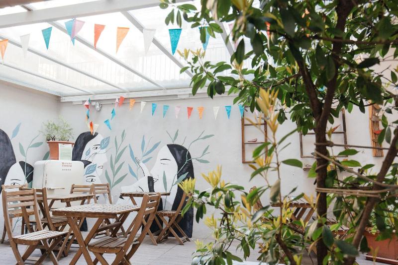 Tomato Backpackers Hotel - Oda