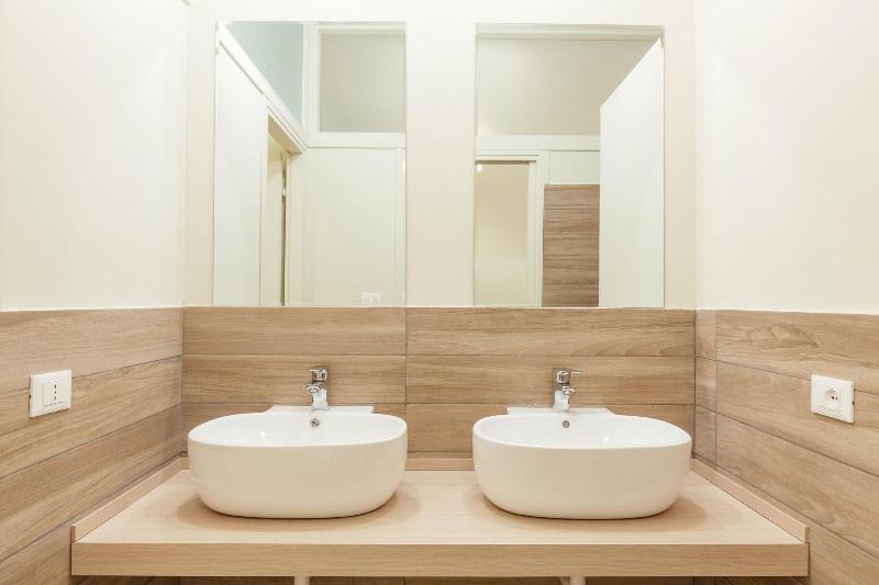 Tomato Backpackers Hotel - Oda